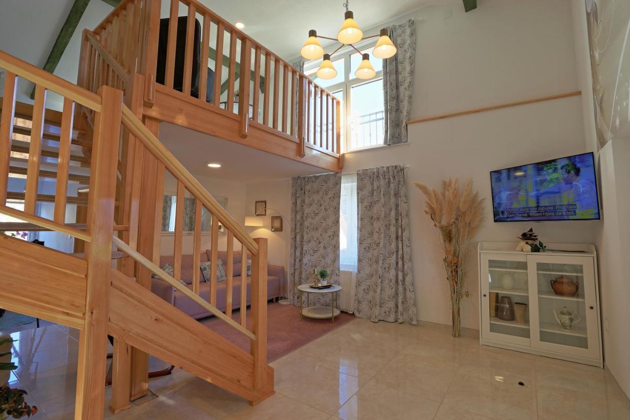 Luxury Apartman Alex With Sauna In The Village Otocac Ngoại thất bức ảnh