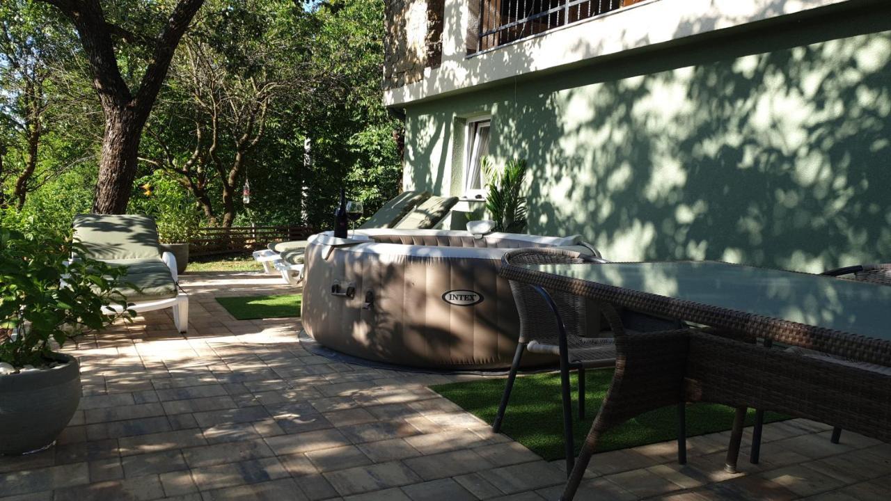 Luxury Apartman Alex With Sauna In The Village Otocac Ngoại thất bức ảnh